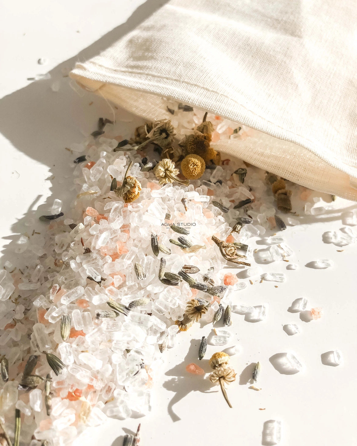 Agha Studio - Lavendar Calm Bath Salts