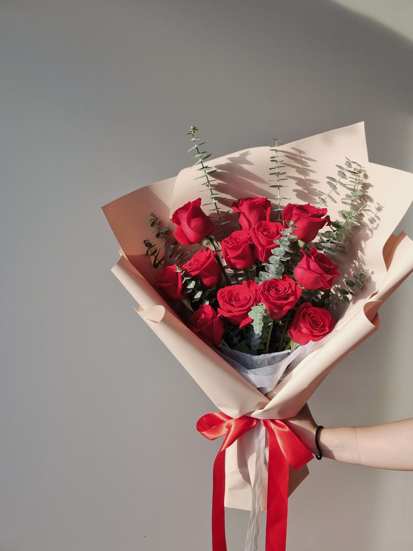 Rouge Eucalyptic Roses - 루즈 장미