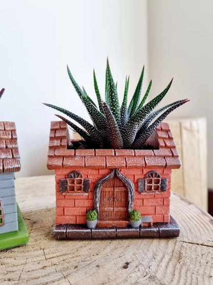 Cozy Cabin Succulent Planter