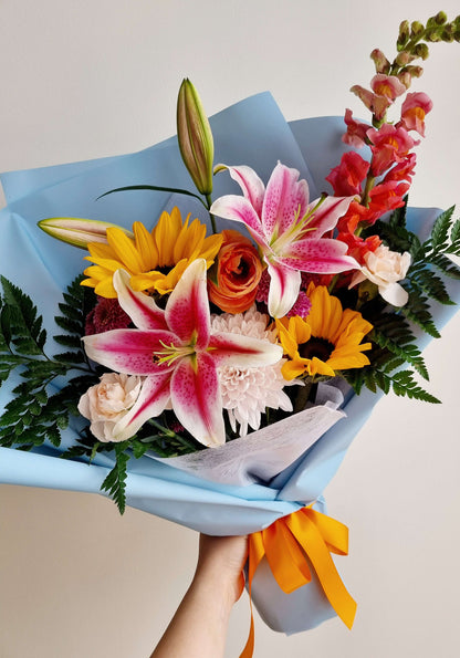 Signature Nabi Bouquet - Seasonal Flowers