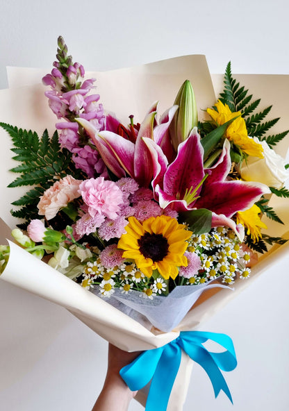 Signature Nabi Bouquet - Seasonal Flowers