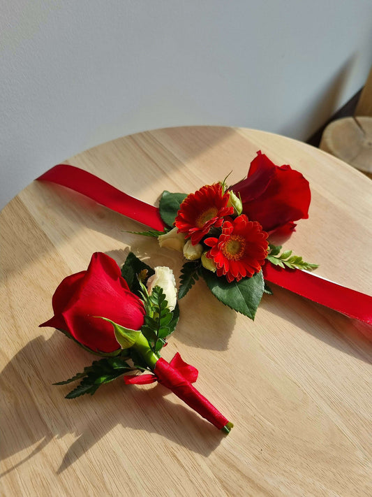 Graduation Set - Corsage & Boutonniere