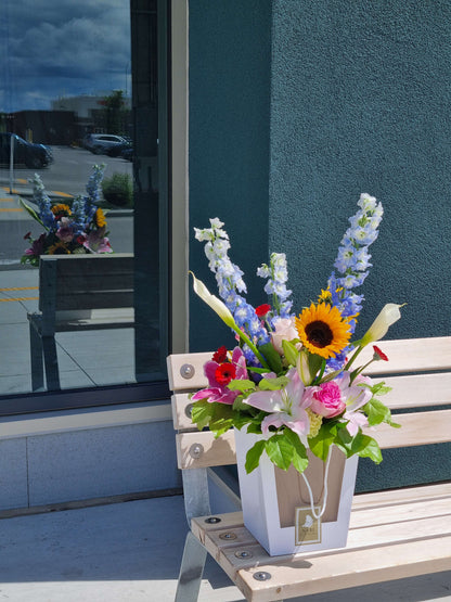 Glass Vase Arrangement L