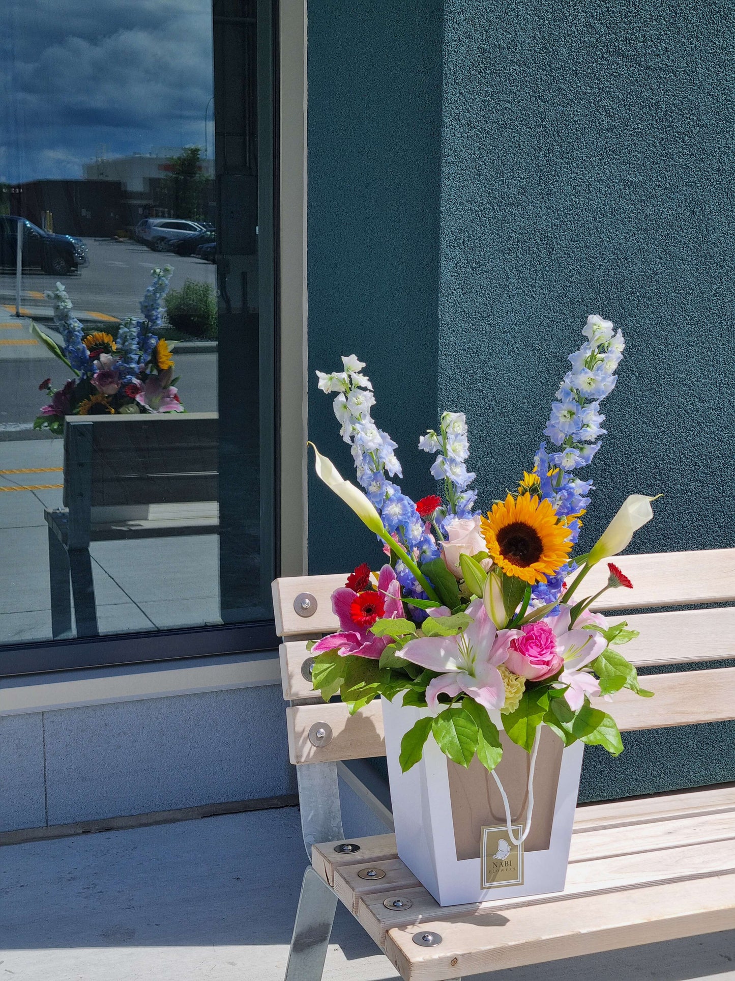 Designer Flowerpot Arrangement