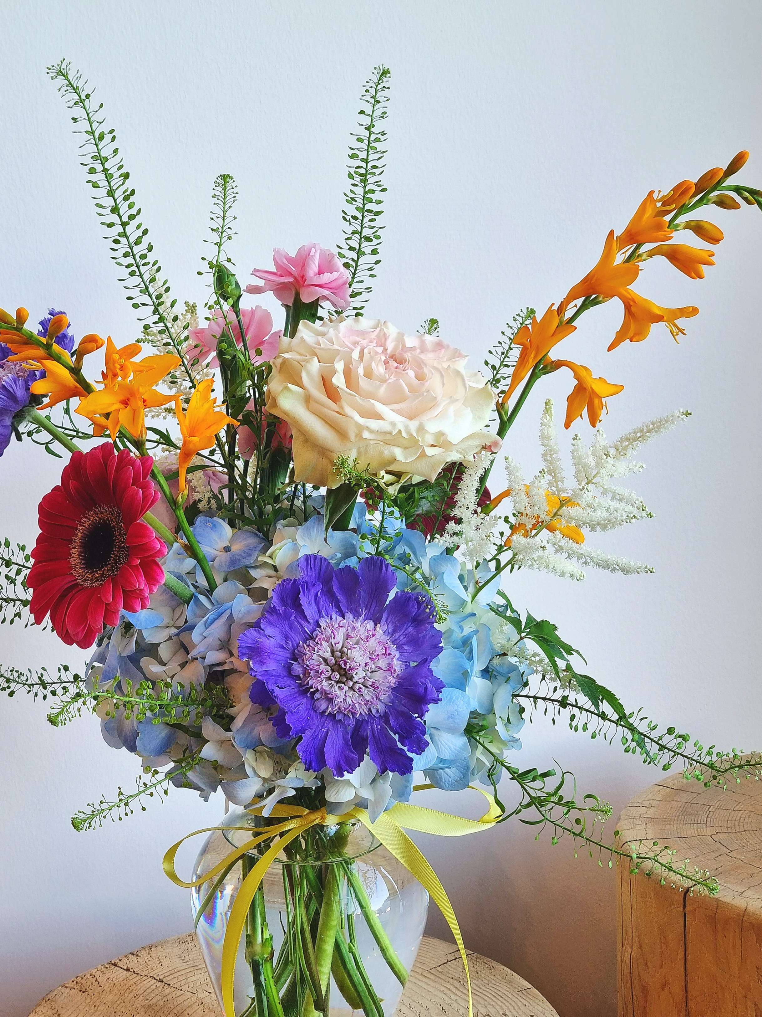 Classic Flowerpot Arrangement – Nabi Flowers