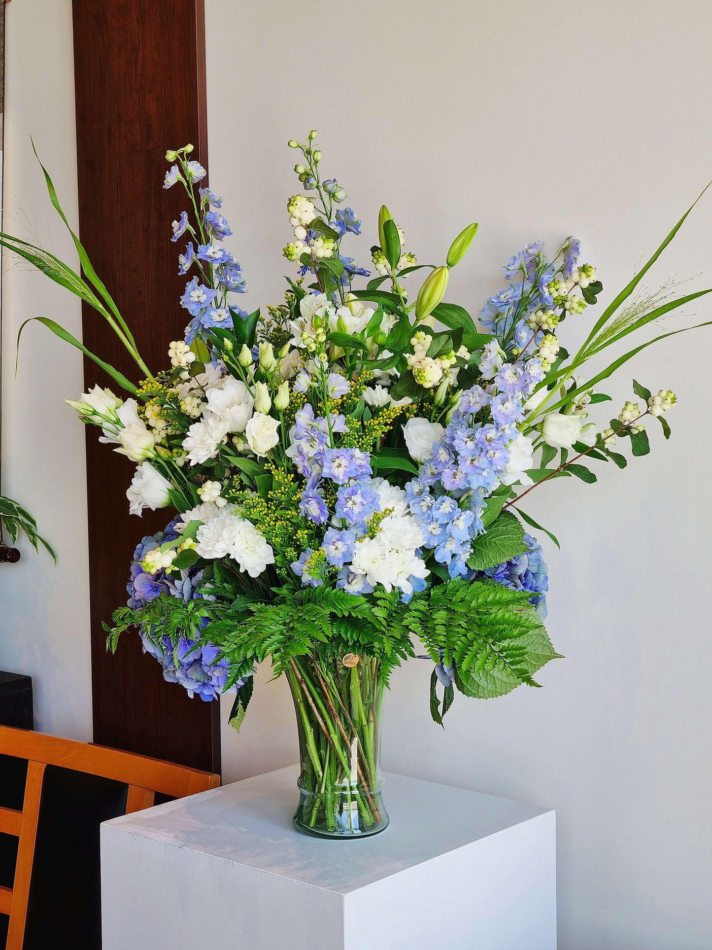 Glass Vase Arrangement XL