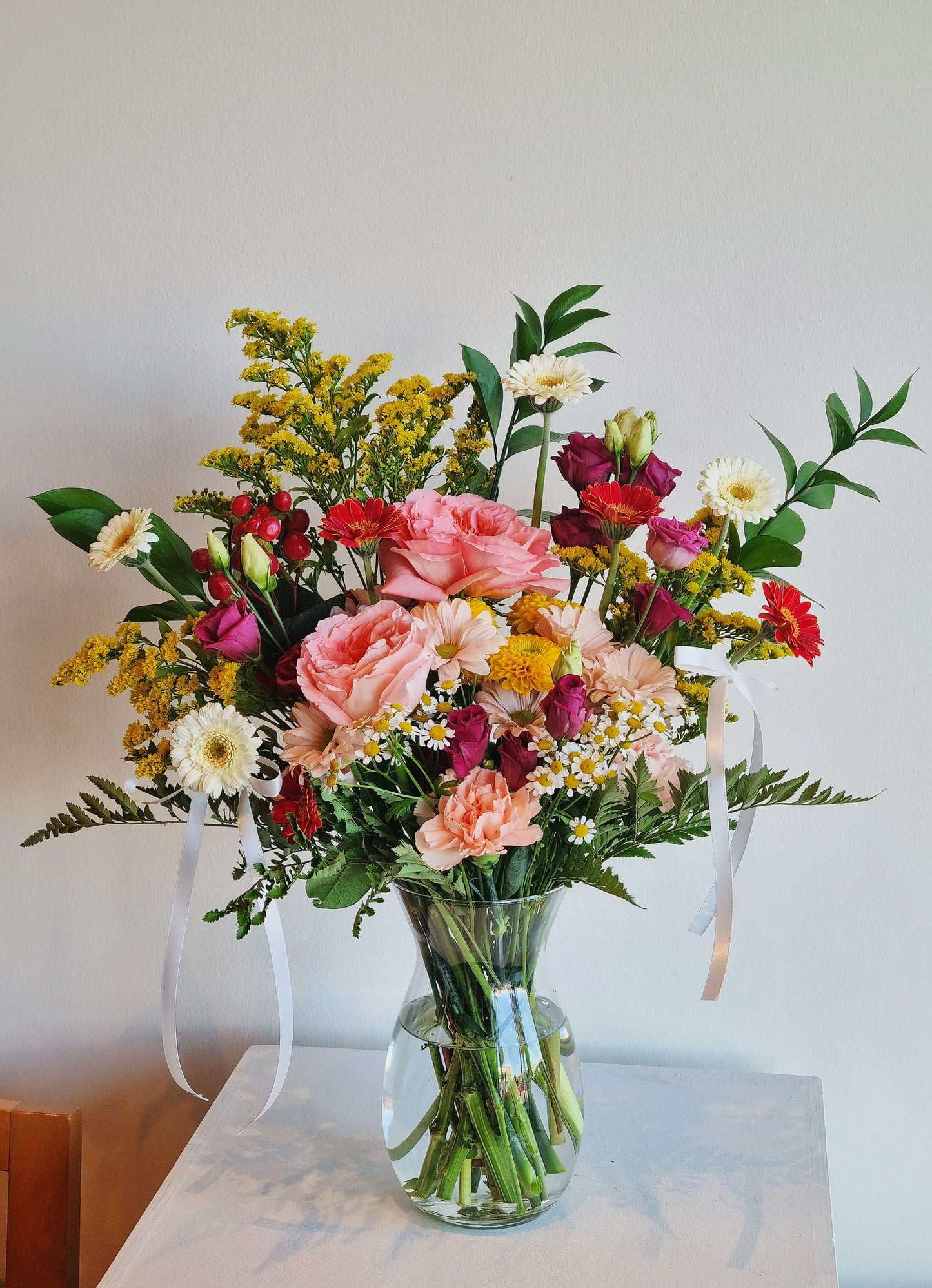 Glass Vase Arrangement L