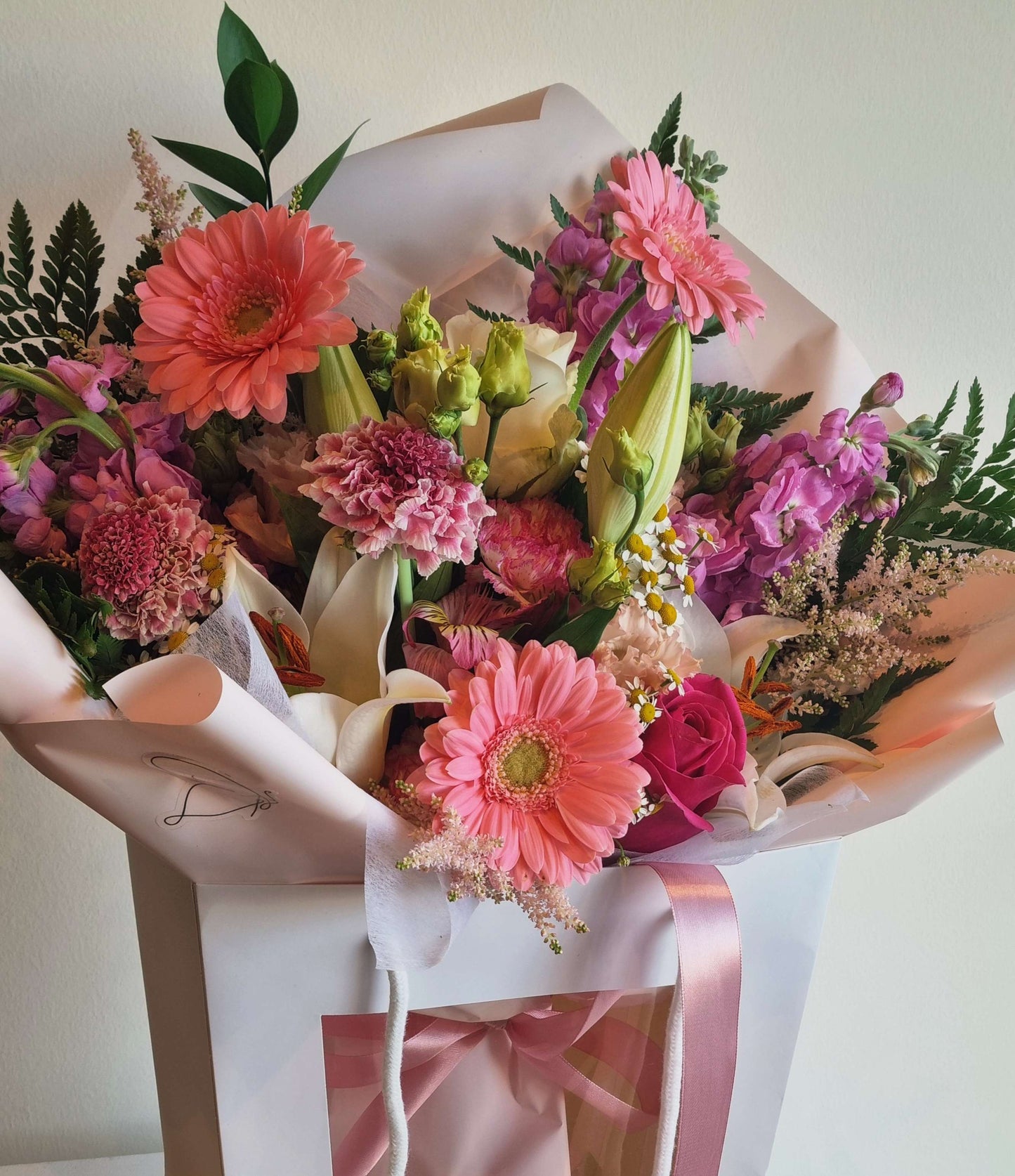Signature Nabi Bouquet - Seasonal Flowers