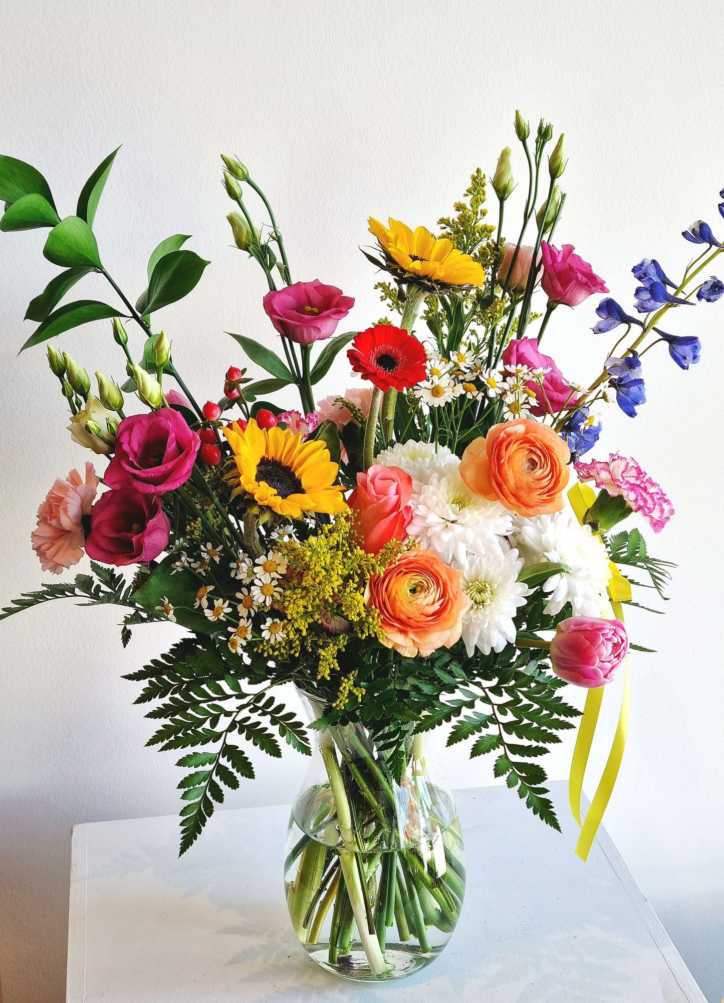 Glass Vase Arrangement L