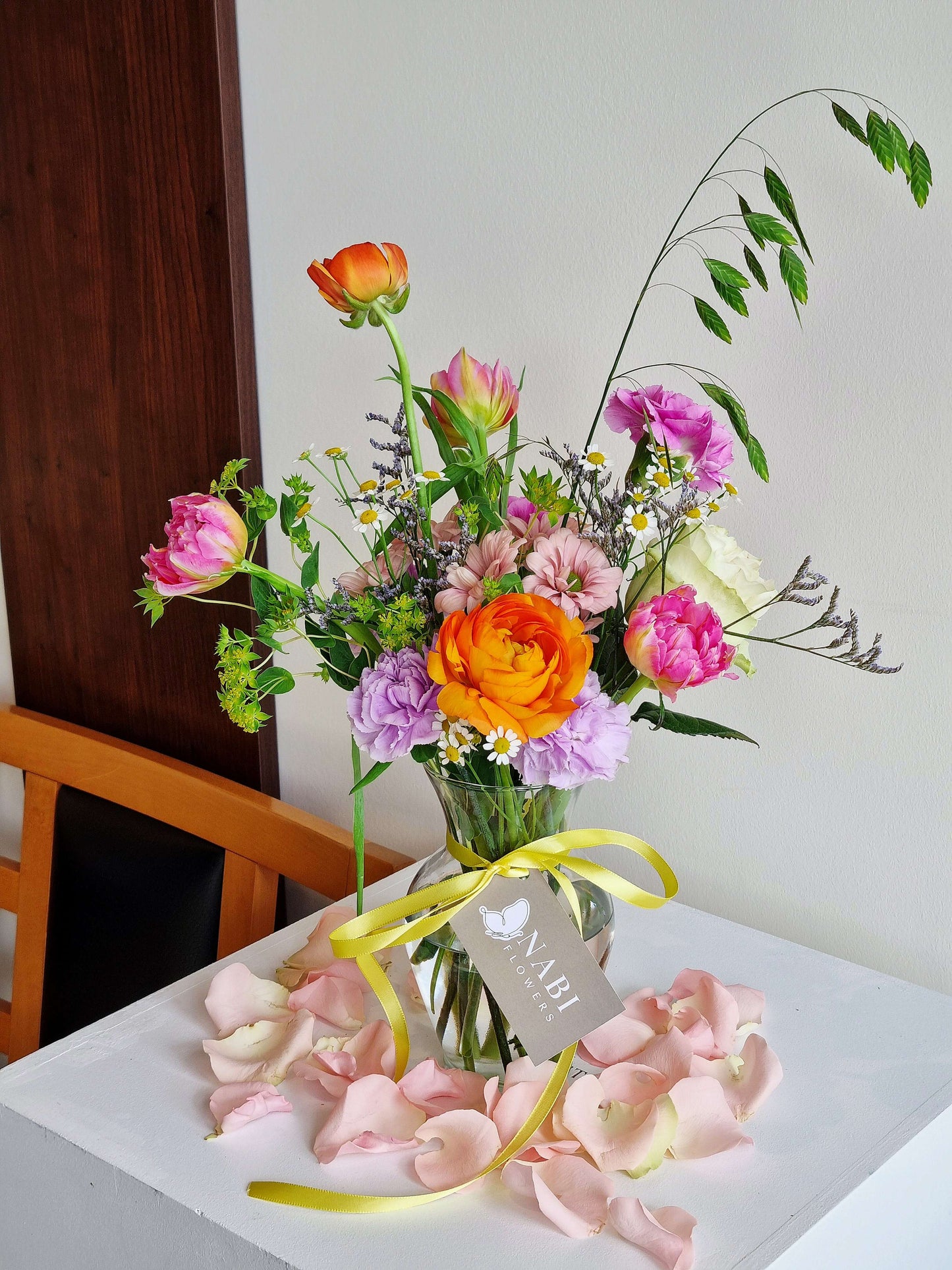 Mother's Day - Nabi Vase Arrangement S / M